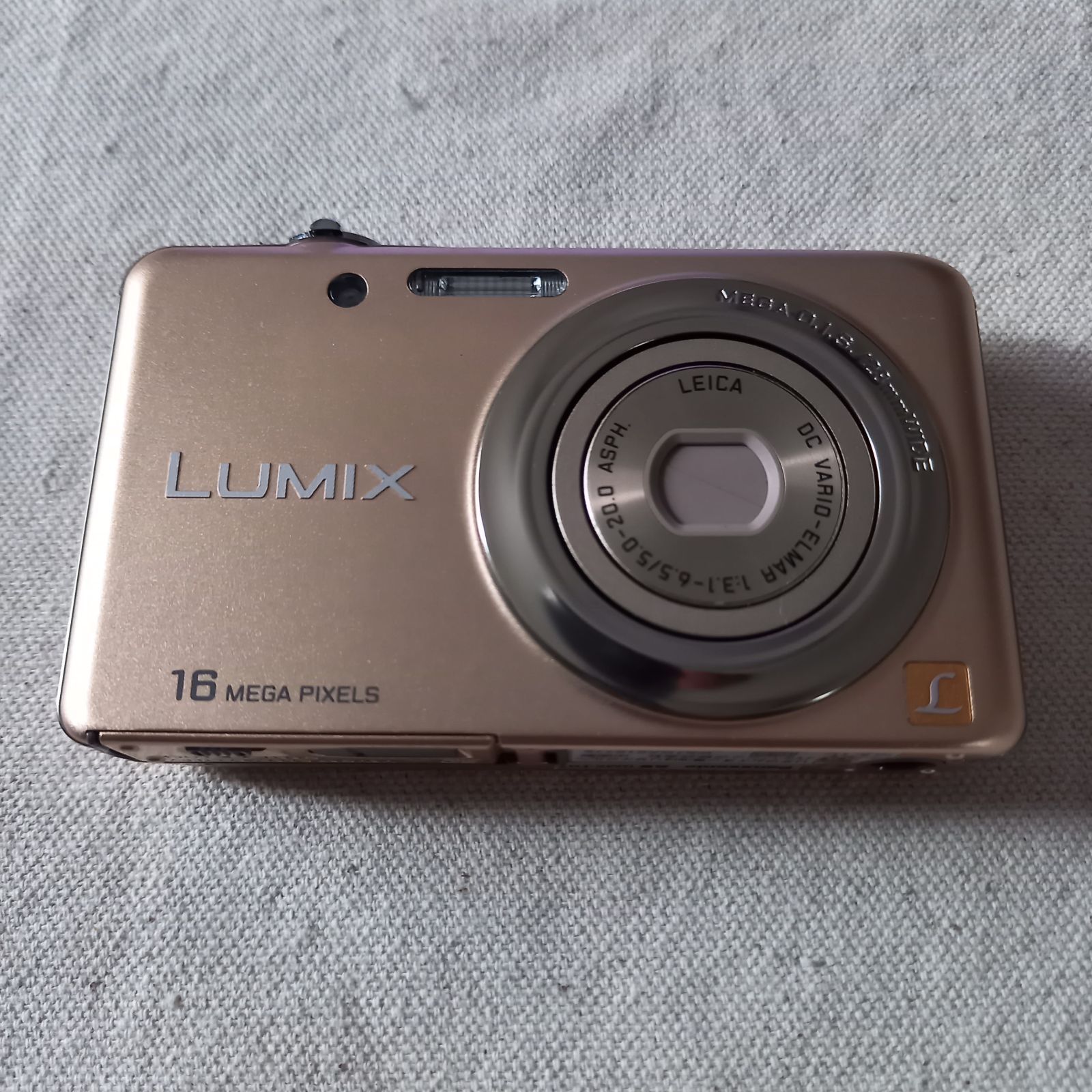 Panasonic LUMIX だる FH7 ゴールド 16メガピクセル