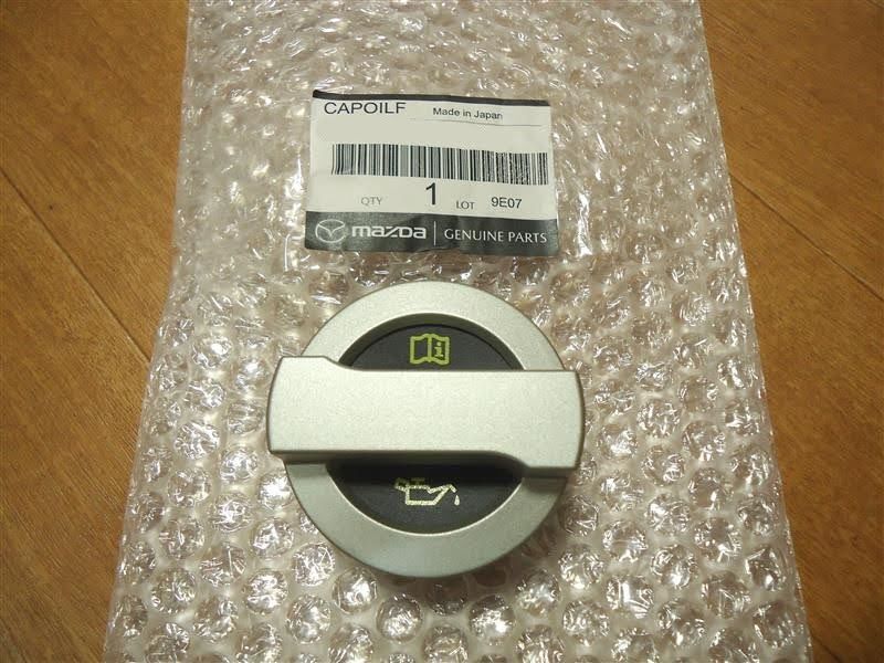 新品 マツダ ND系 ロードスター 純正オプション オイルフィラーキャップ カバー 蓋 MAZDA Cover， end， plastic MAZDA SPEED MX-5