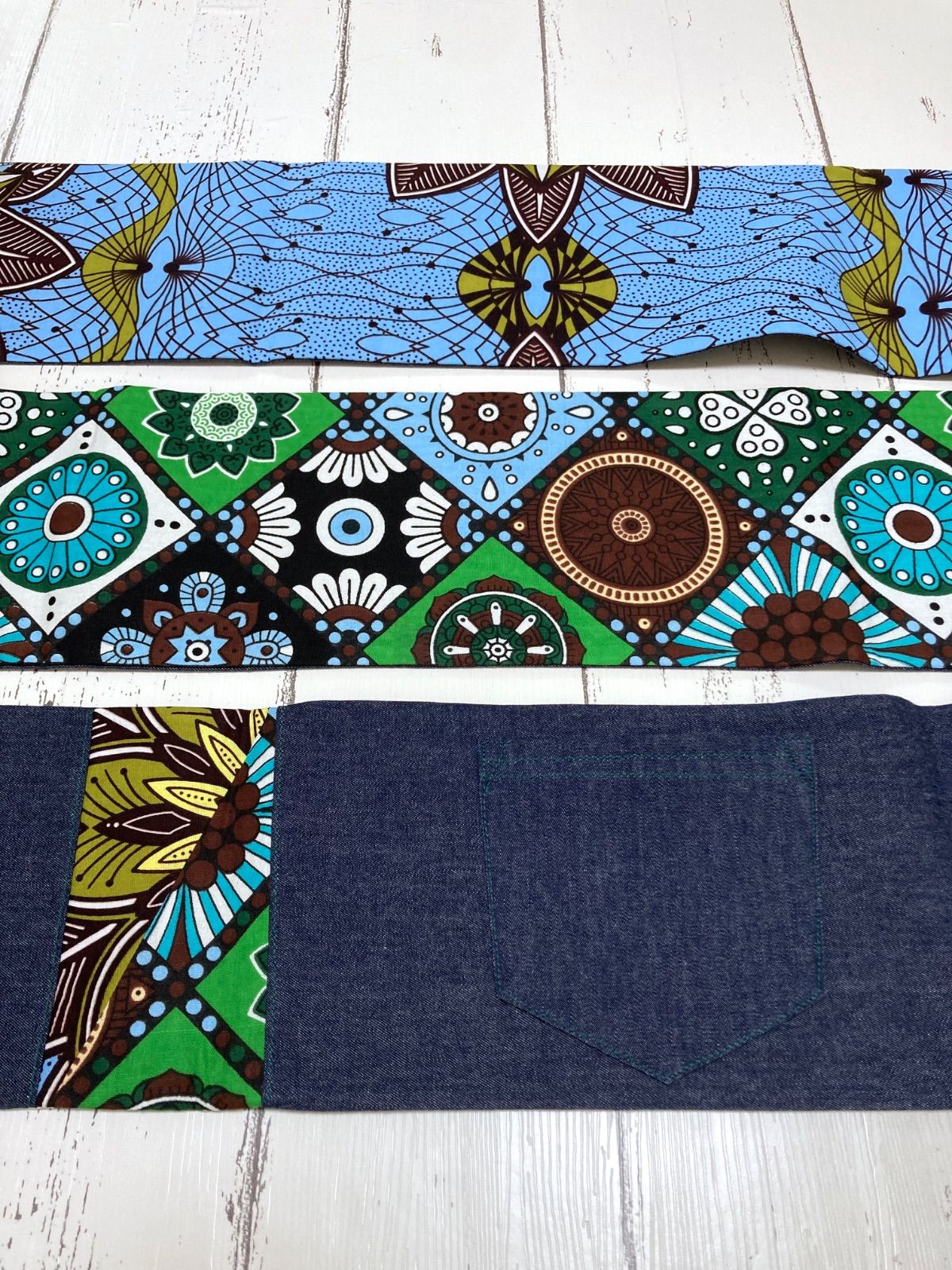 続々入荷中！ ︎ ︎半幅帯 岡山デニム×アフリカンバティック×ポケット ２種パッチワーク×デニムステッチ リバーシブル半幅帯 おすすめ 木綿 個性的 小物入れ １点もの ルツボ る壺