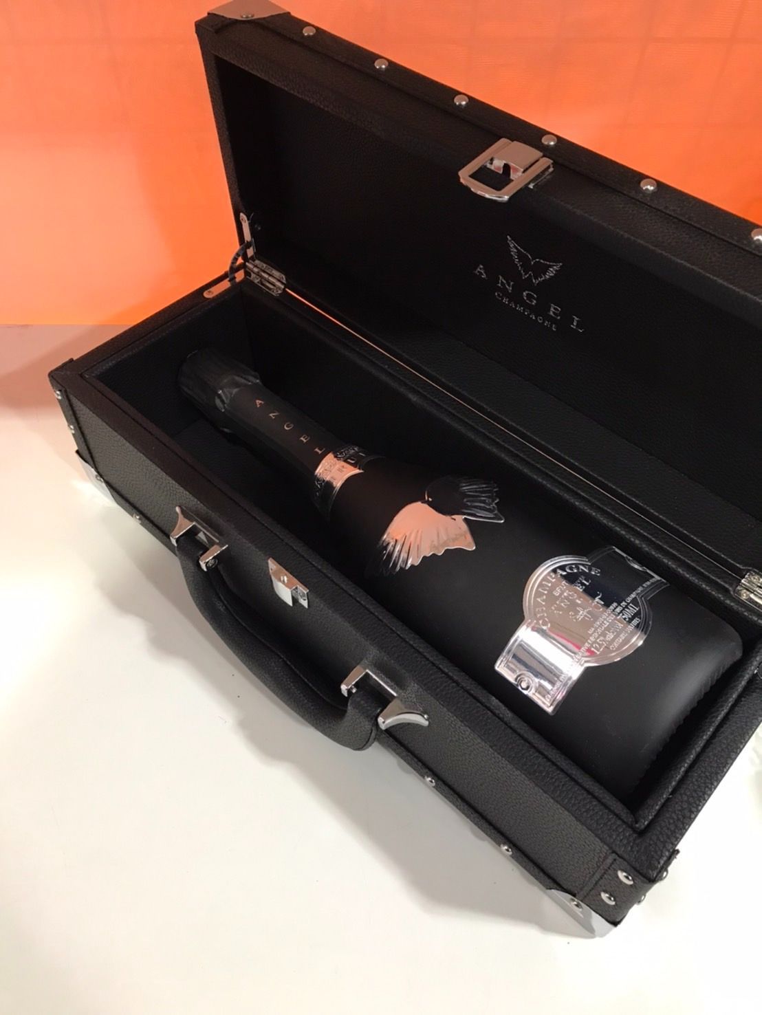 エンジェル　ブラック　シャンパン　未開栓 未開栓】ANGEL エンジェルブラック シャンパン 専用ケース付き 未開栓