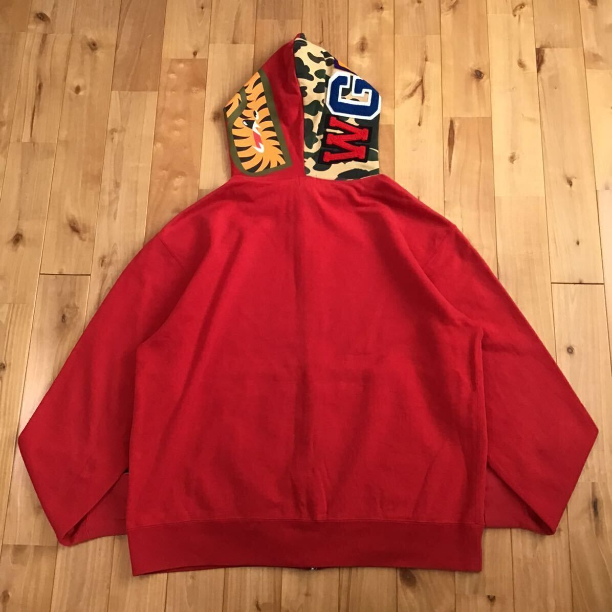☆青山限定☆ シャーク パーカー Lサイズ shark full zip hoodie a 