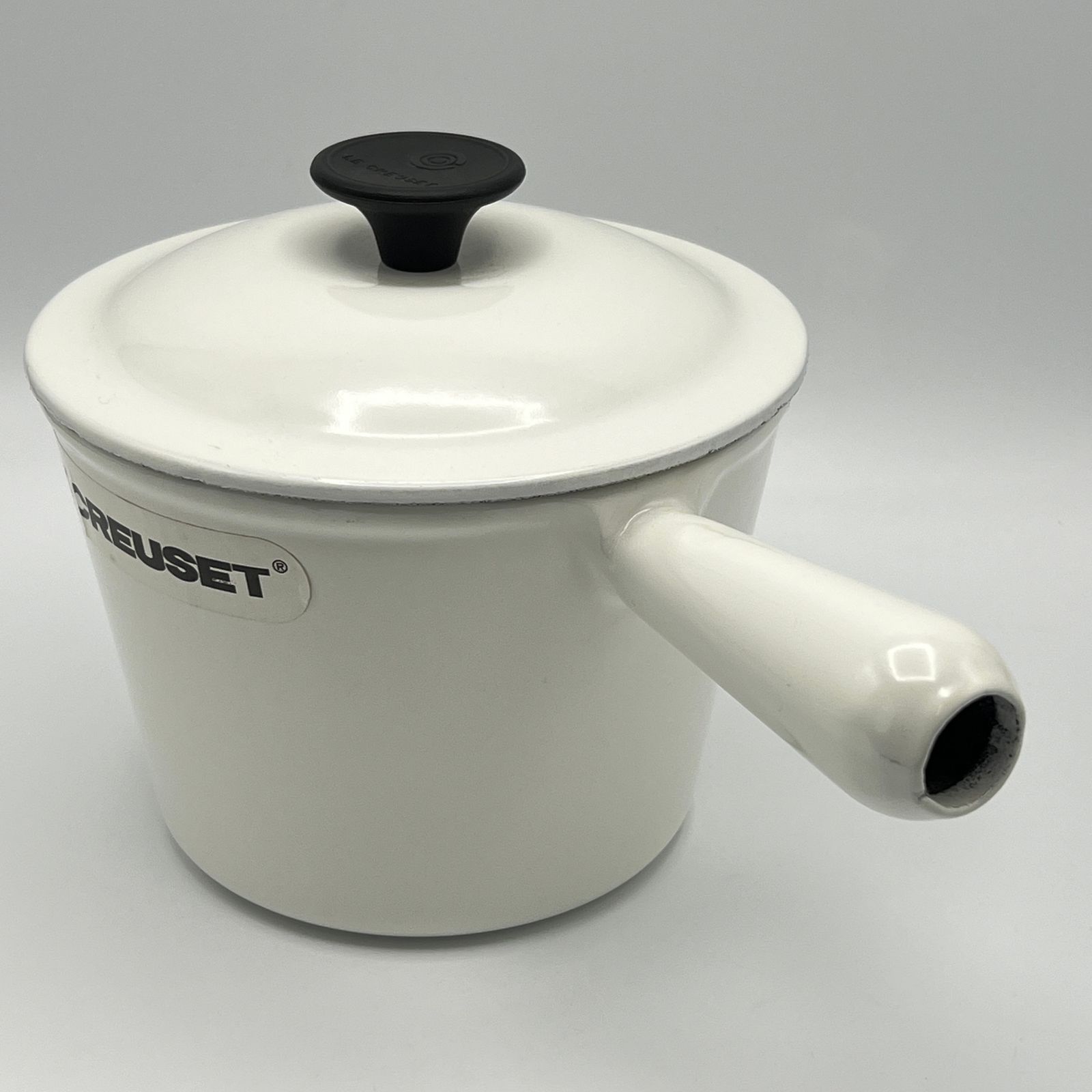 LE CREUSET ホワイト片手鍋 美品】ル・クルーゼ ウィンザーポット 16㎝ ホワイト ソースパン