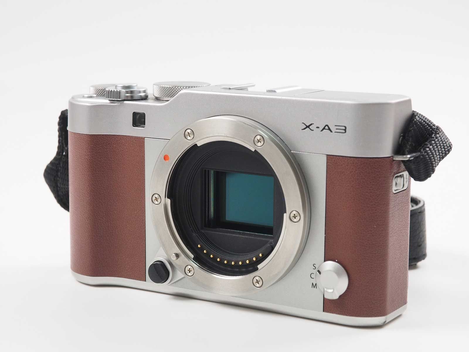 富士フィルム Fujifilm Fuji X-A3 24.2 MP Mirrorless Camera Brown Body [美品] #Z2687A