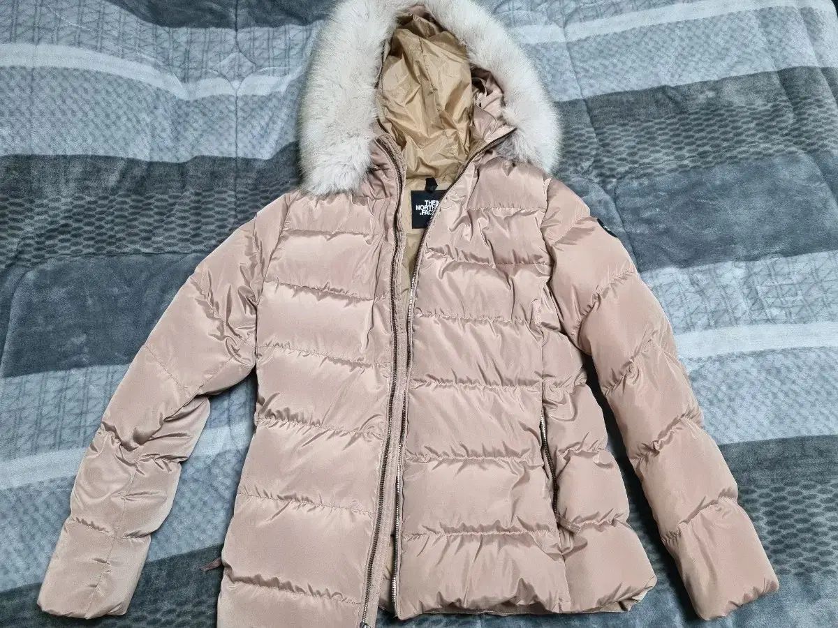 THE NORTH FACE ザノースフェイス マラマ ダウン パーカ 販売しています