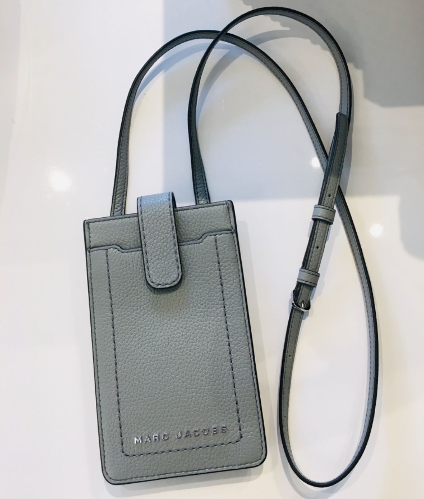 MARC JACOBS マークジェイコブス スマホショルダー ブラック ピーチ