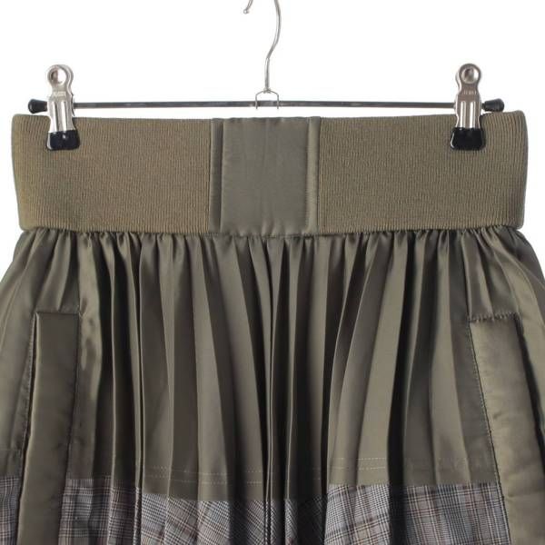 sacai ドッキングプリーツスカート 22-05991 グリーン系チェック柄 sacai ドッキングプリーツスカート 22-05991 グリーン系チェック