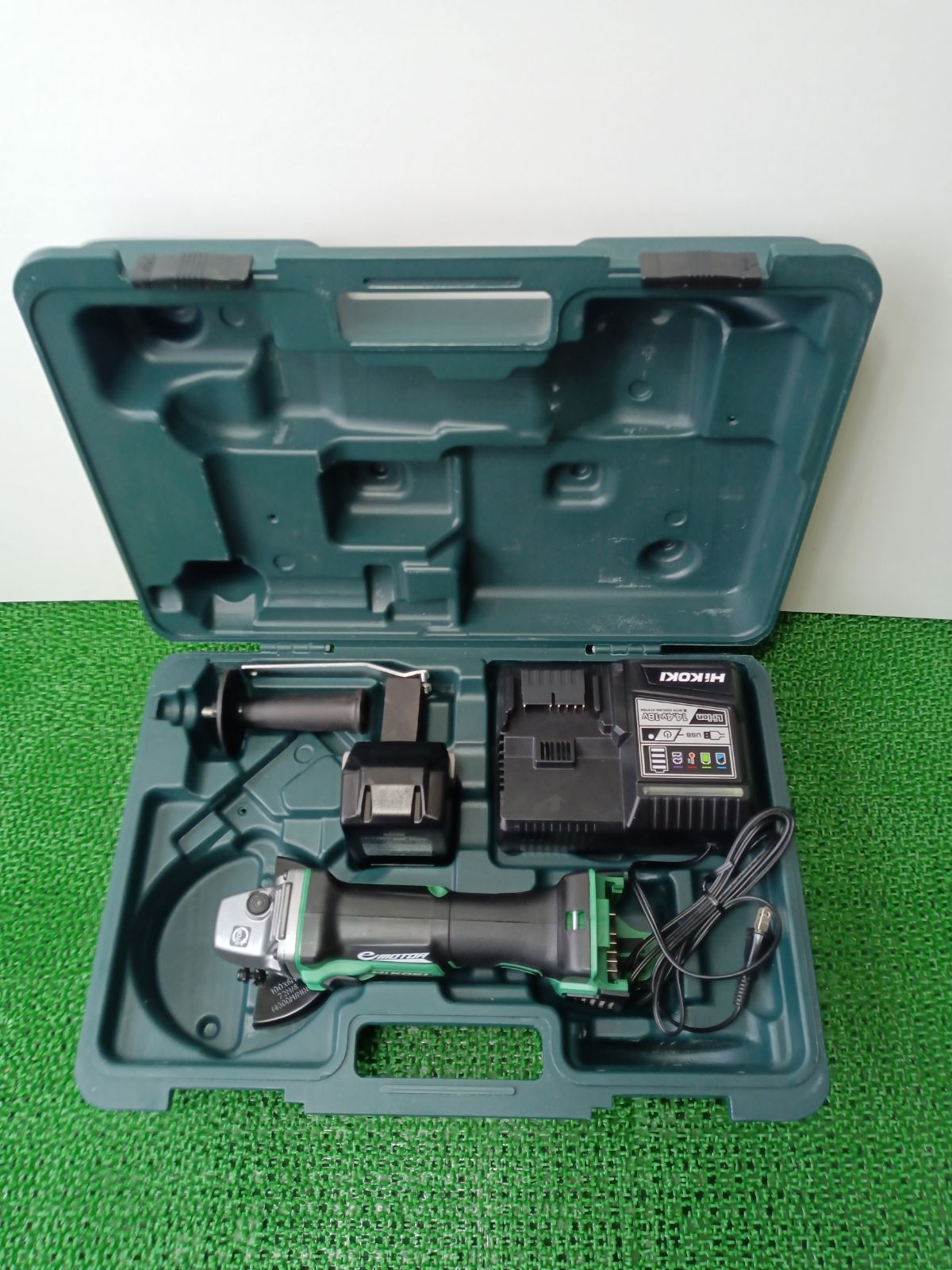 即 OK 品 100㎜コードレスディスクグラインダ G18DBBVL