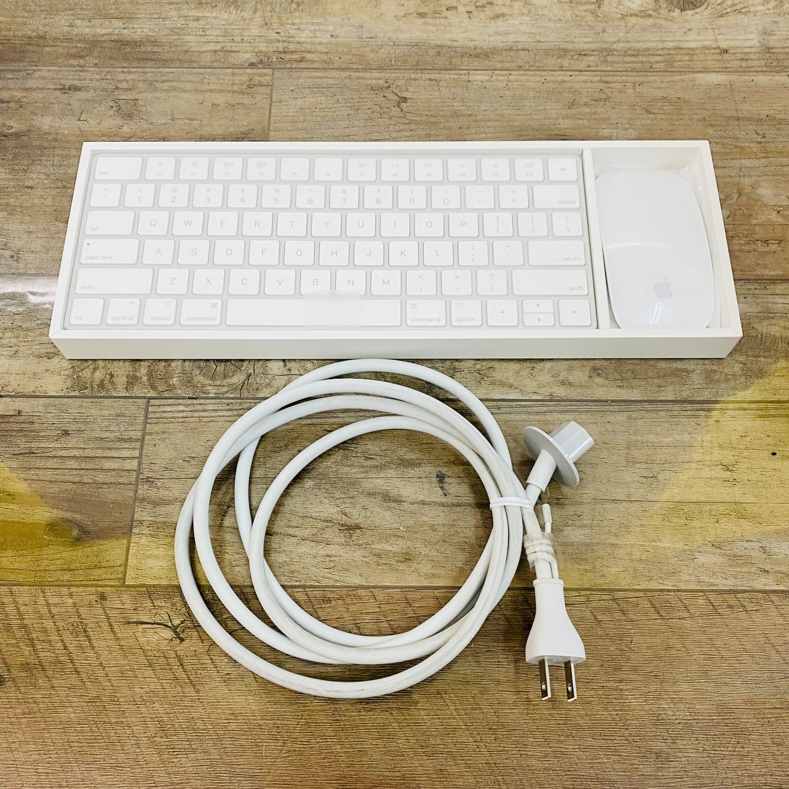2017 iMac 27インチ（40GB）•macOS初期化済み 2017 iMac 27インチ（40GB）•macOS初期化済み