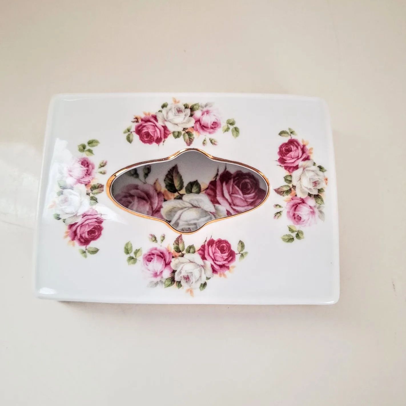 ロイヤルアーデンティッシュケース 薔薇柄 陶器 ポケットティッシュ