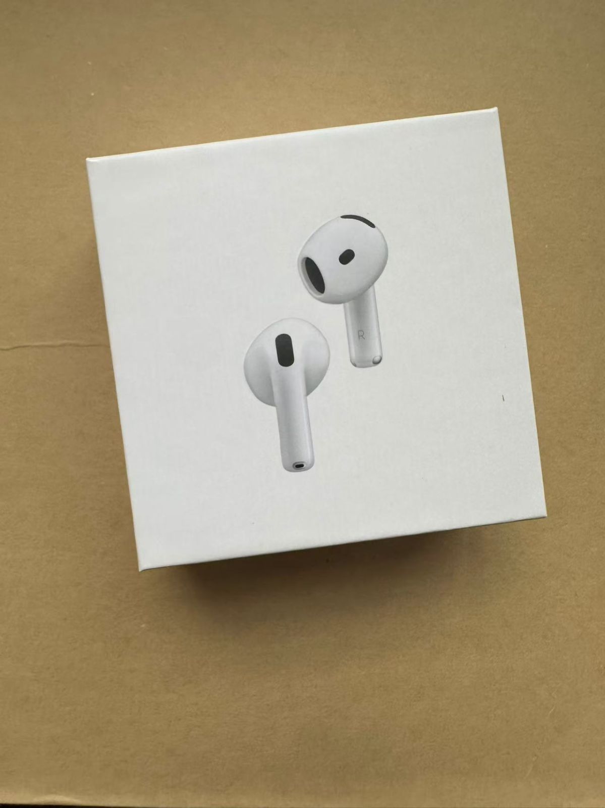 新品・未開封品】Apple AirPods 4 アクティブノイズキャンセ