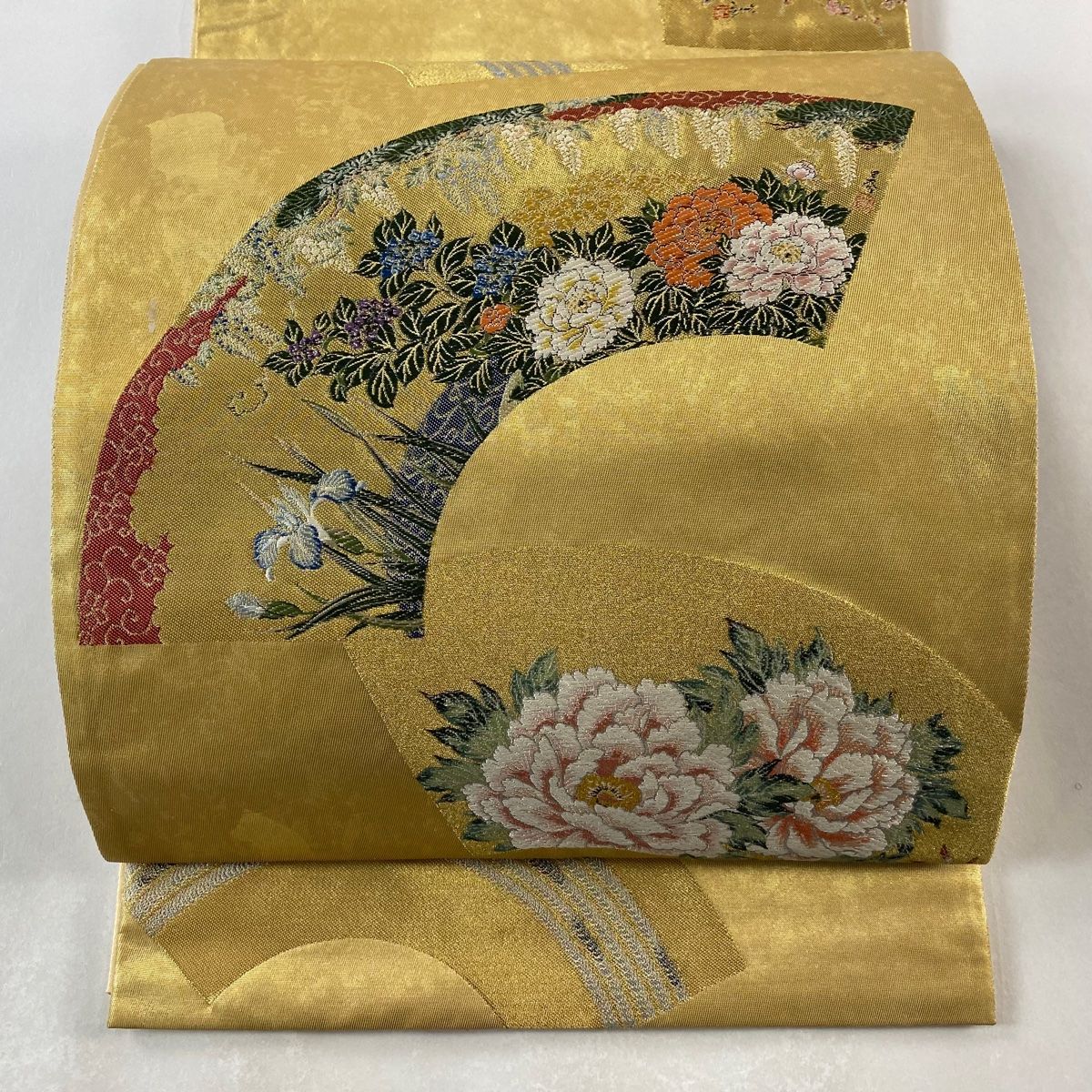 刺繍 袋帯 お太鼓柄 金糸 正絹 袋帯 美品 秀品 扇面 草花 金糸 箔 金色 お太鼓柄 正絹 【中古