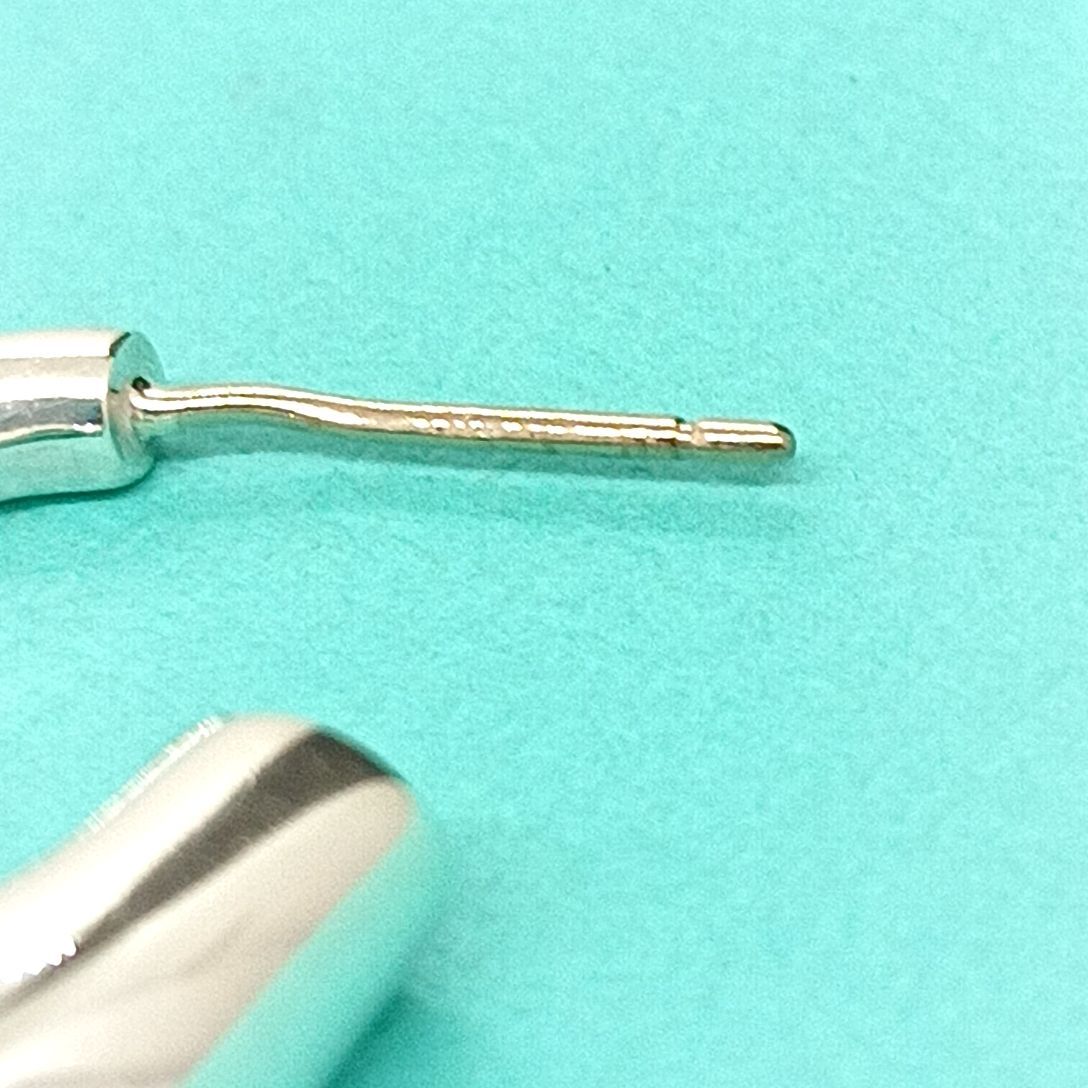 ハーフフープピアス