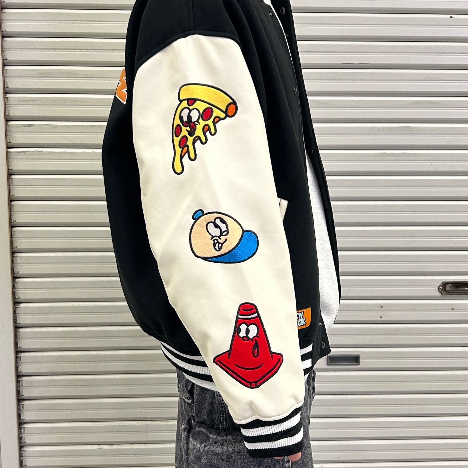 美品　ATC スタジャン　大きめLサイズ　ブラックイエロー　フェイクレザー A FEW GOOD KIDS AFGK スタジャン メンズ レディース ブランド