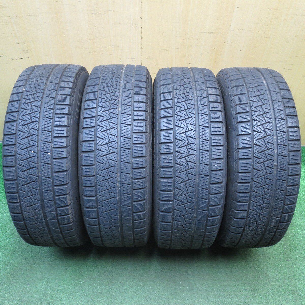 キレイ☆BMW 等 GELBUT 205/60R16 スタッドレス ピレリ アイス 