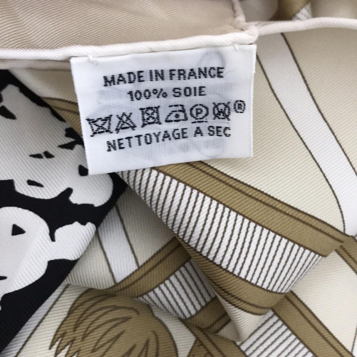 エルメス　カレ90 LES FONTS DE PARIS スカーフ HERMES エルメス カレ90 スカーフ パティスリー フランセーズ
