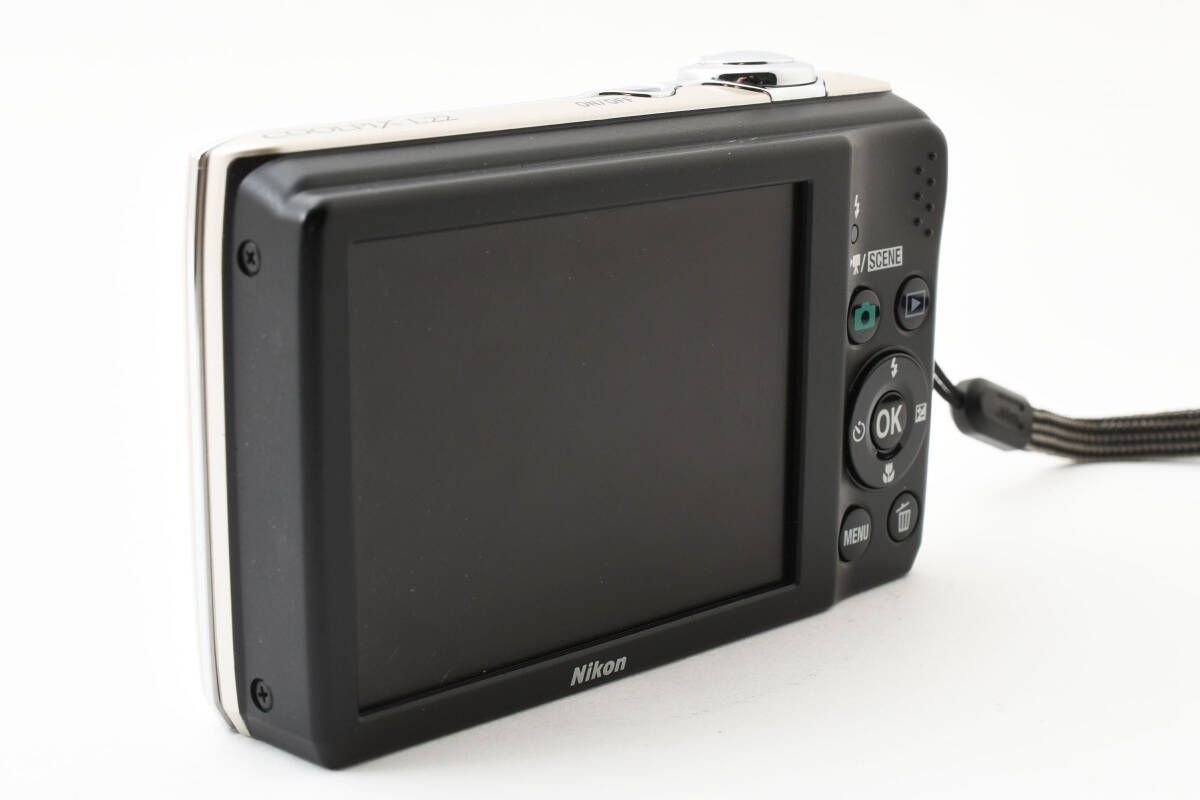 L22 Nikon COOLPIX コンデジ 美品Nikon ／V Nikon COOLPIX L22 ニコン