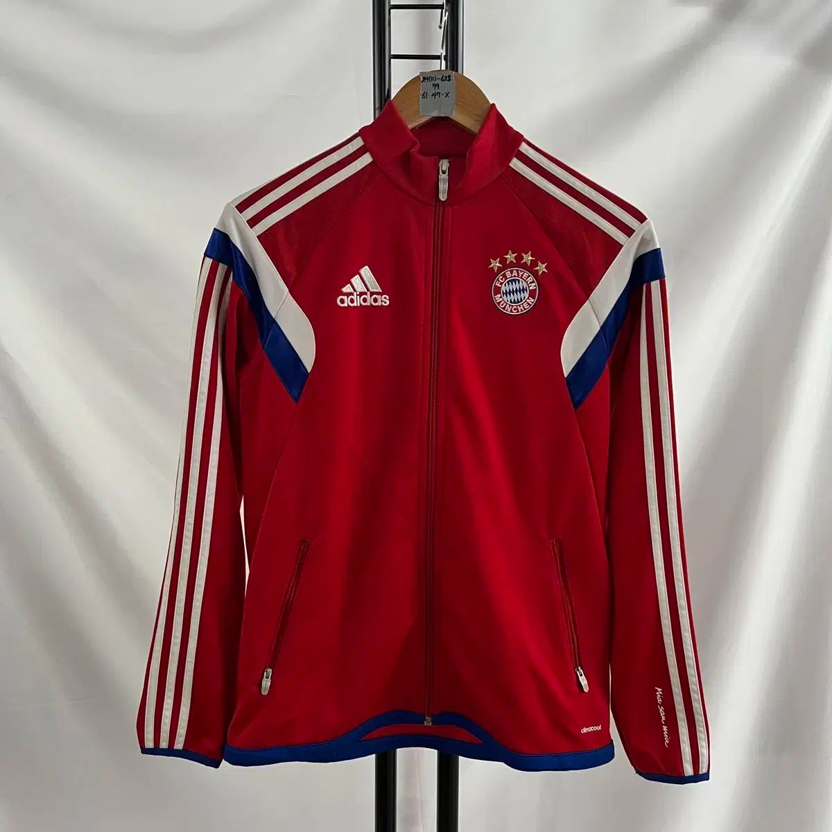 純正品/ 79 adidas(アディダス) FCバイエルン・ミュンヘン トレーニング レッド ジップアップ/ジャージ
