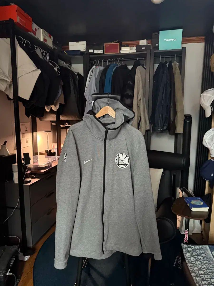 NIKE ナイキ フード ゴールデンステート