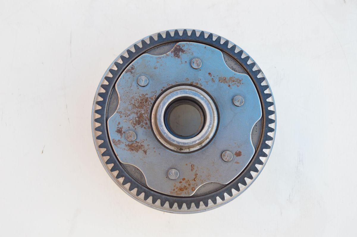 旧CB 400fクラッチハウジング美品！ HONDA CB400F クラッチハウジング 中古品 当時物 (HONDA・CB400F