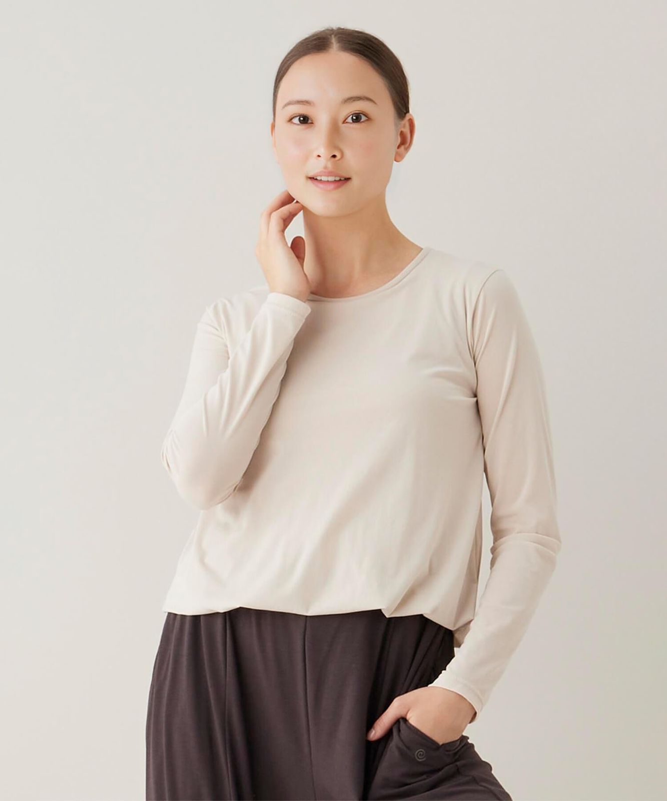 suria ヨガウェア トップス スリア シャルマントップ su-b537 カップ付き フリーサイズ 長袖tシャツ レディース ピラティス トレーニングウェア