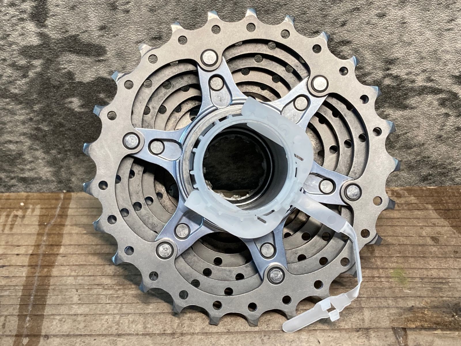 シマノ SHIMANO DURA-ACE CS-7900 カセットスプロケット 10S 11-27T 10