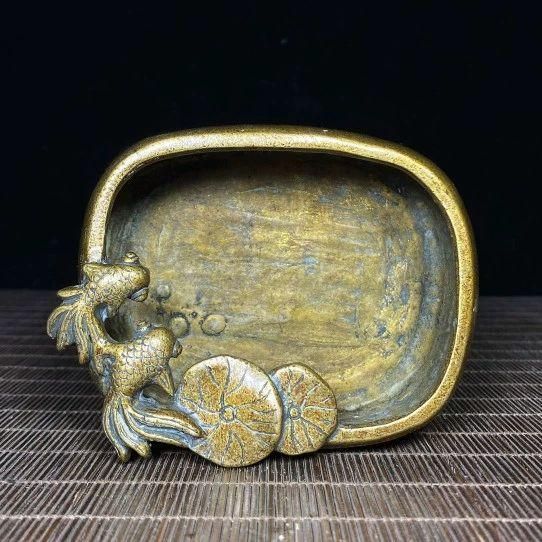 銅器 浮彫り八仙過海筆 書斎 書道具 文房具 装飾品 工芸品 美術品 銅器 金魚筆洗 四方双魚硯 文房四宝 装飾品 工芸品 置物 - メルカリ