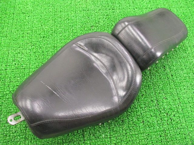 マスタング製FXSTC1340 シート 社外 中古 バイク 部品 1994年式外し 1HD1BKL18RY031*** MUSTANG ソフテイルカスタム カスタム素材に
