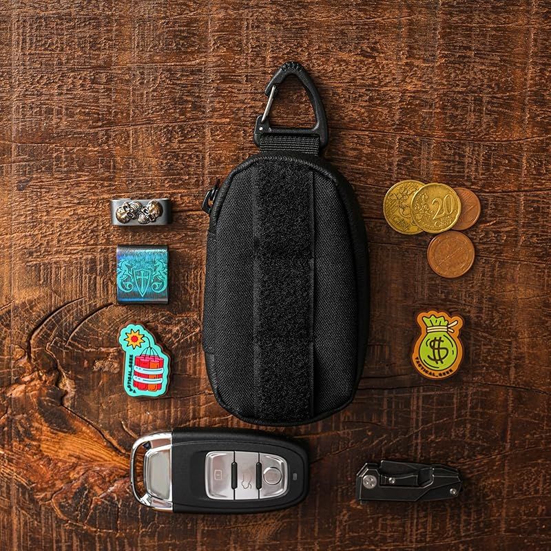 ✨未使用展示品✨　Saint Laurent キーケース　ロゴマニア　クラシコ ✨未使用展示品✨ Saint Laurent キーケース ロゴマニア クラシコ