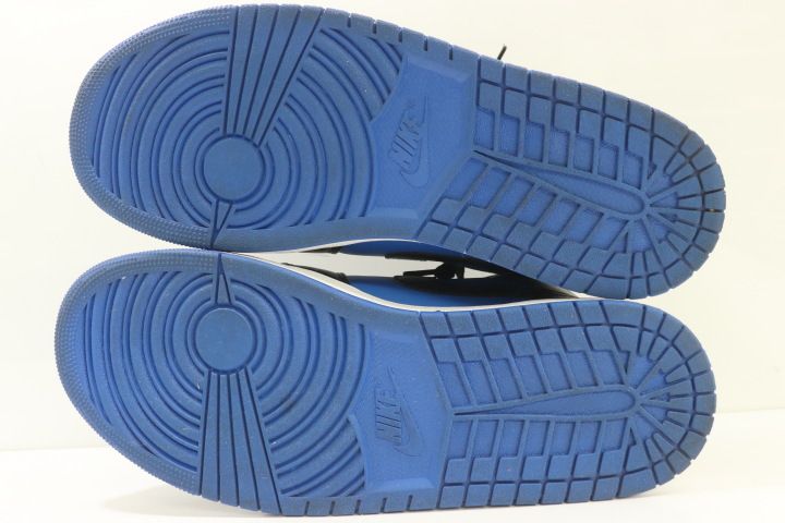 AIR JORDAN