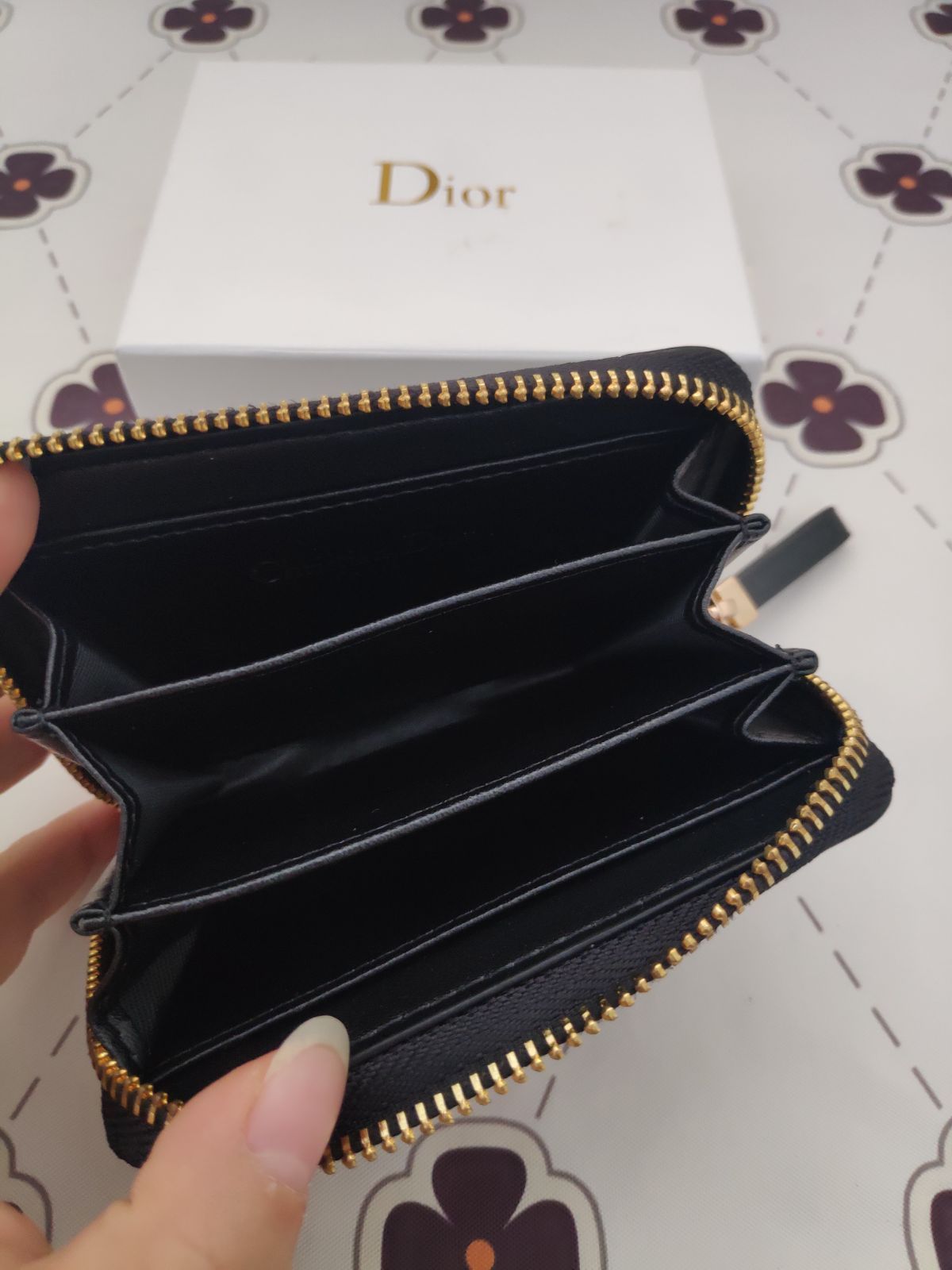 極美品✨クリスチャンディオール　ミニ財布　コインケース/カードケース　黒　✜レディース用　超人気　新品　Dior