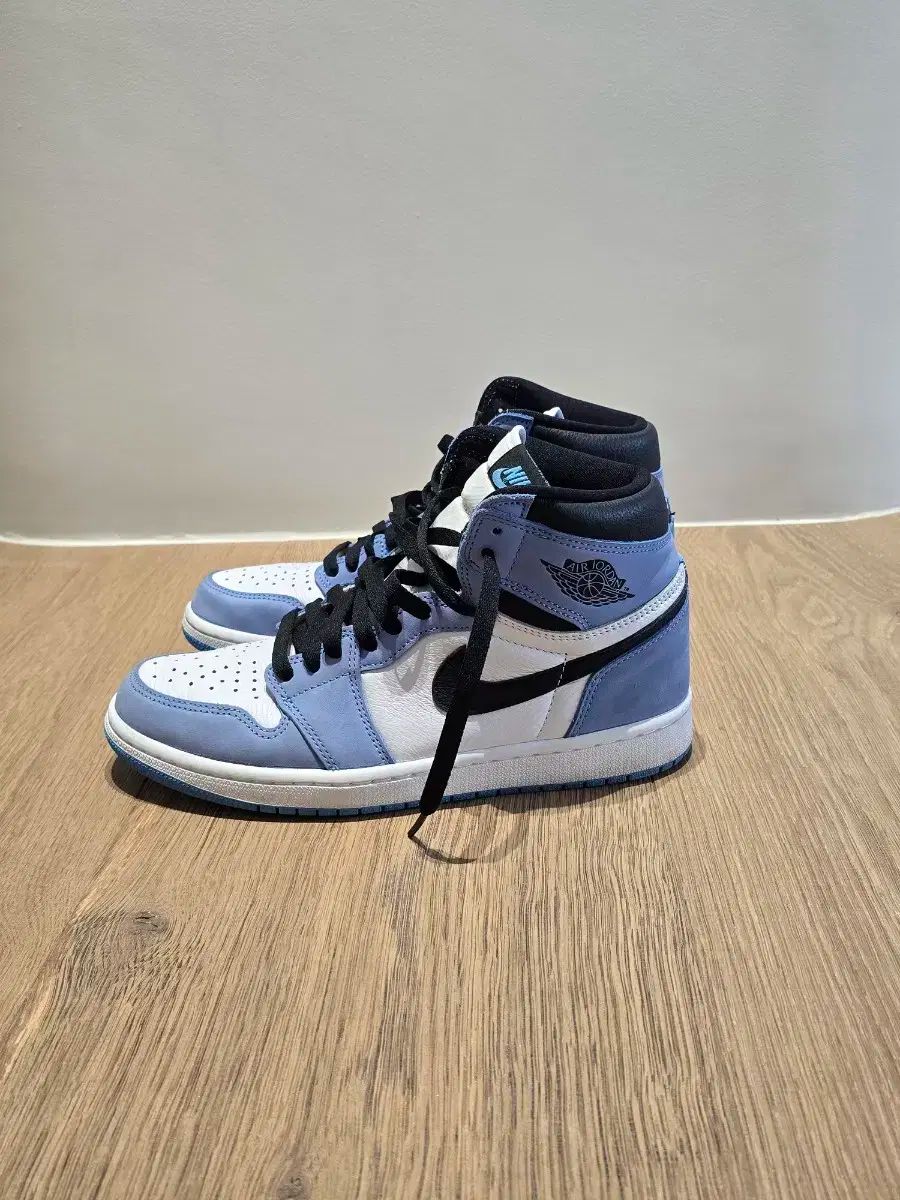 NIKE ナイキ エア ジョーダン 1 ハイ UNC ブルー