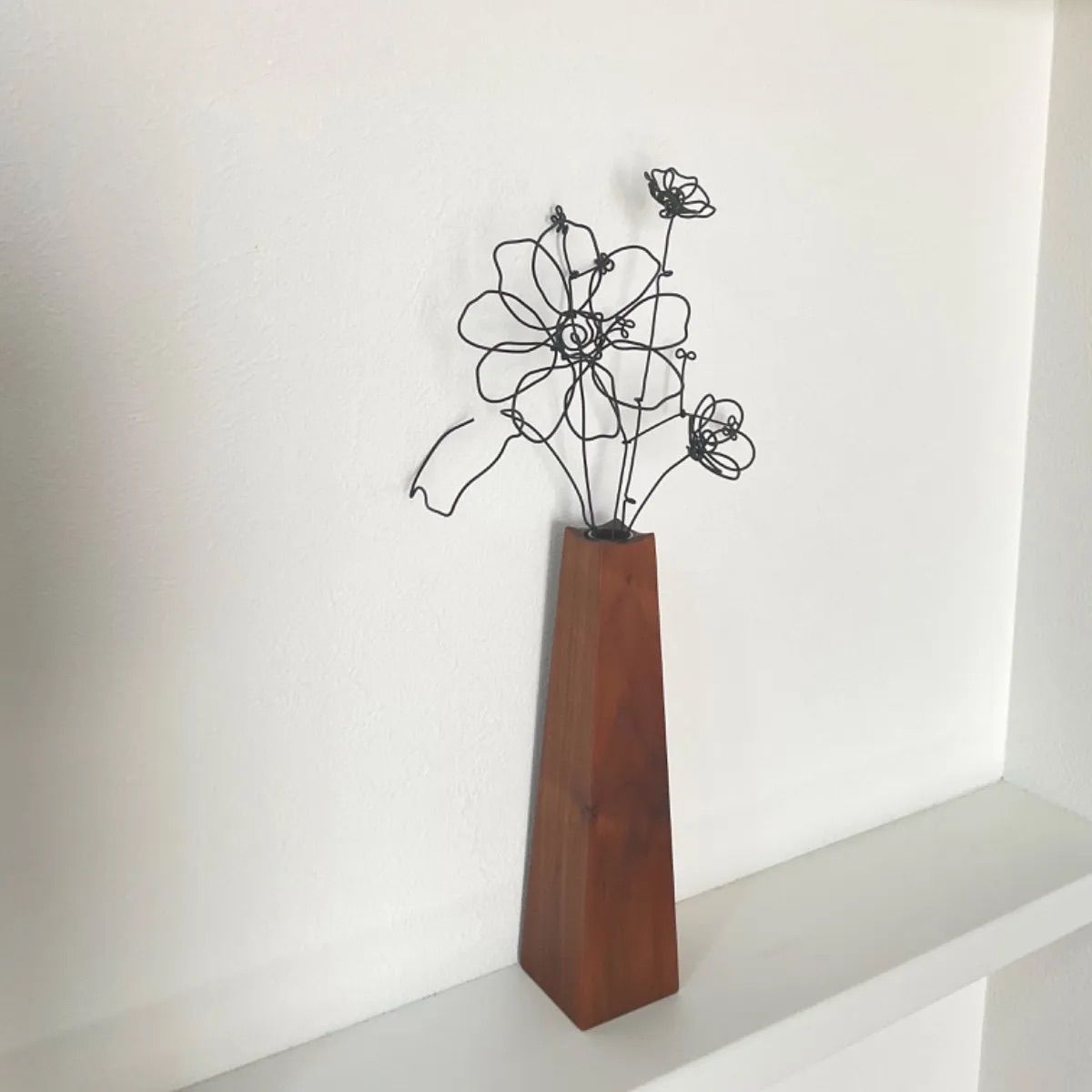 ワイヤーアート 花瓶と花 （ワイヤーアート ハンドメイド鳥カゴ