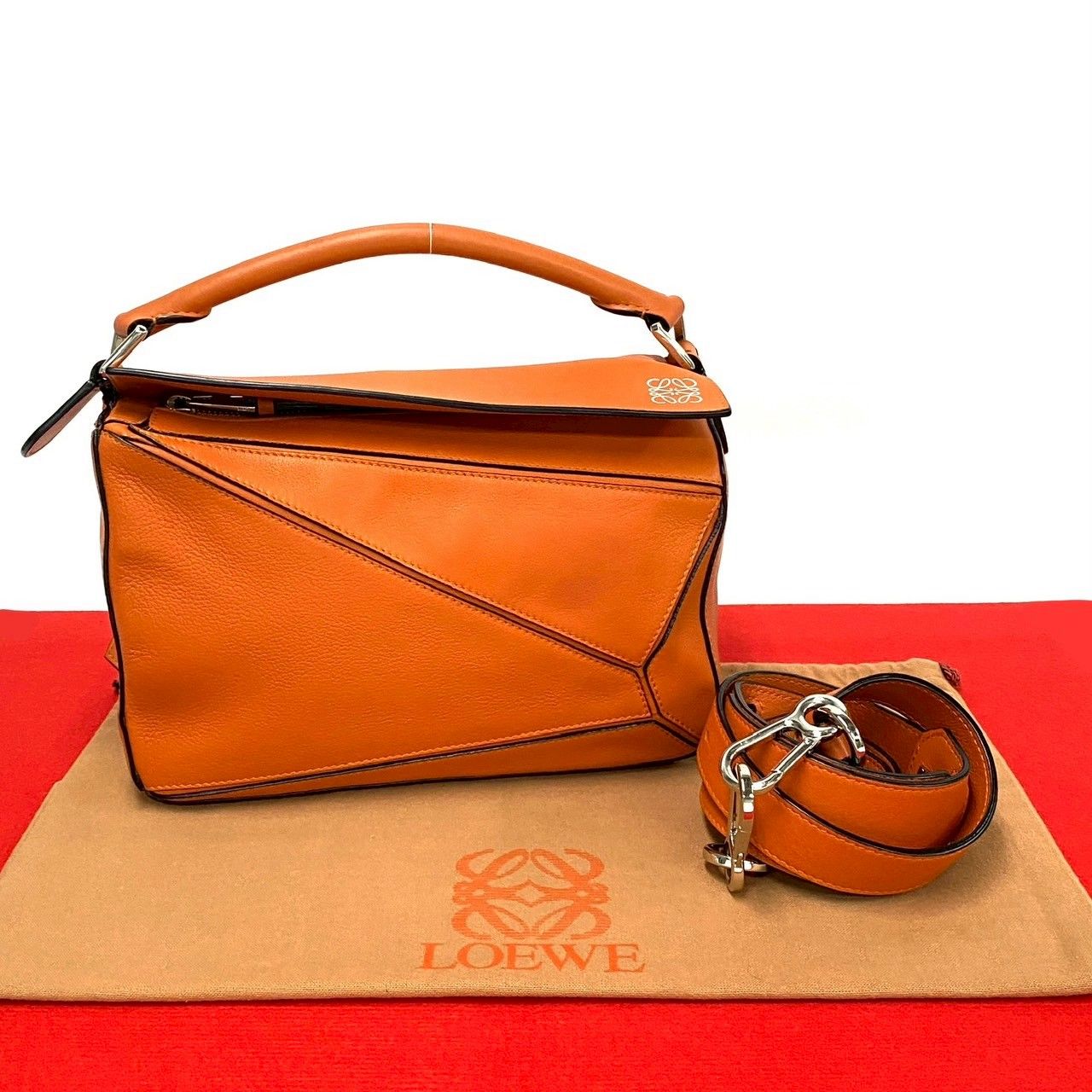 ほぼ未使用 希少品 LOEWE ロエベ パズルバック スモール アナグラム 