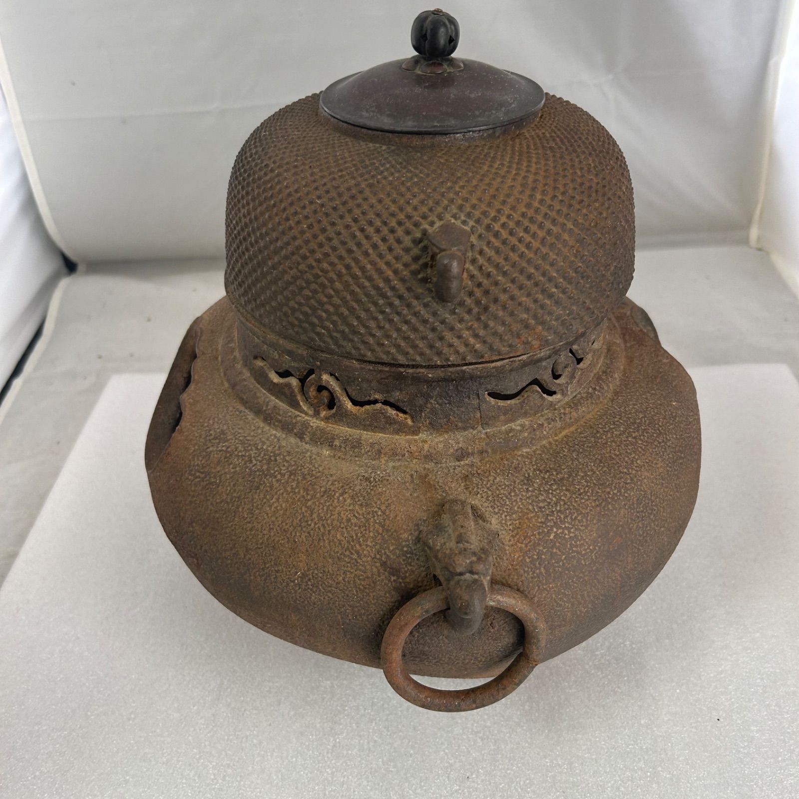 茶釜 茶器 アンティーク 中古 レトロ 風炉 楽天市場】【中古】【茶道具】金森紹栄造 唐銅鬼面風炉釜（共箱
