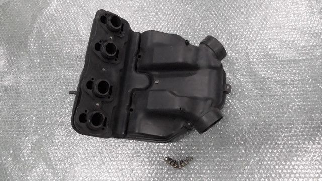 ZZR400 ZX400N-0115xxx の エアクリーナーボックス:#1662602389 - メルカリ