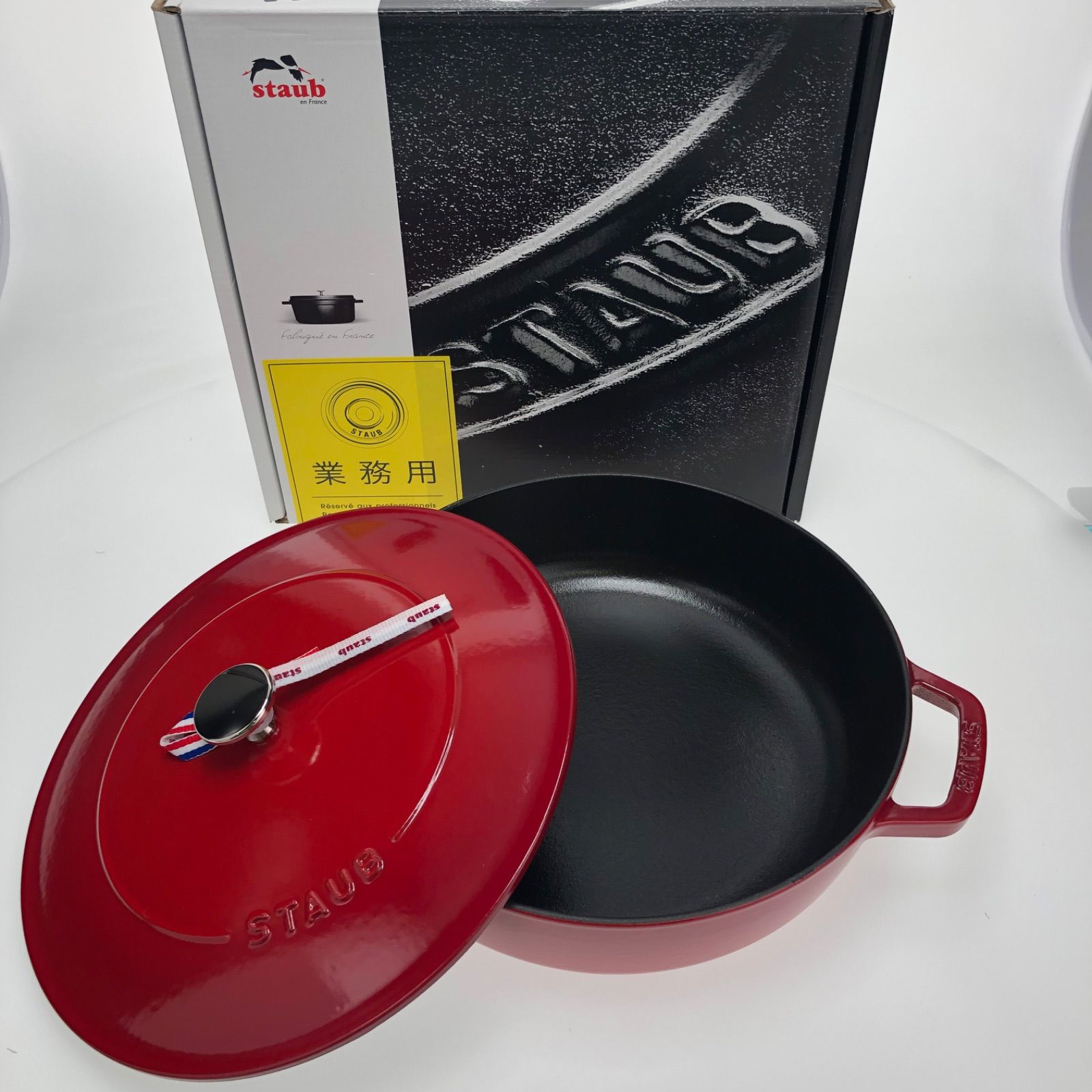 ストウブ(Staub) 「 ブレイザー ソテーパン チェリー 26cm 」 大きい 両手 鋳物 ホーロー 鍋 すき焼き IH対応 【日本正規販売品】  Braiser 40506-544 A5F23FDFE228BA - メルカリ