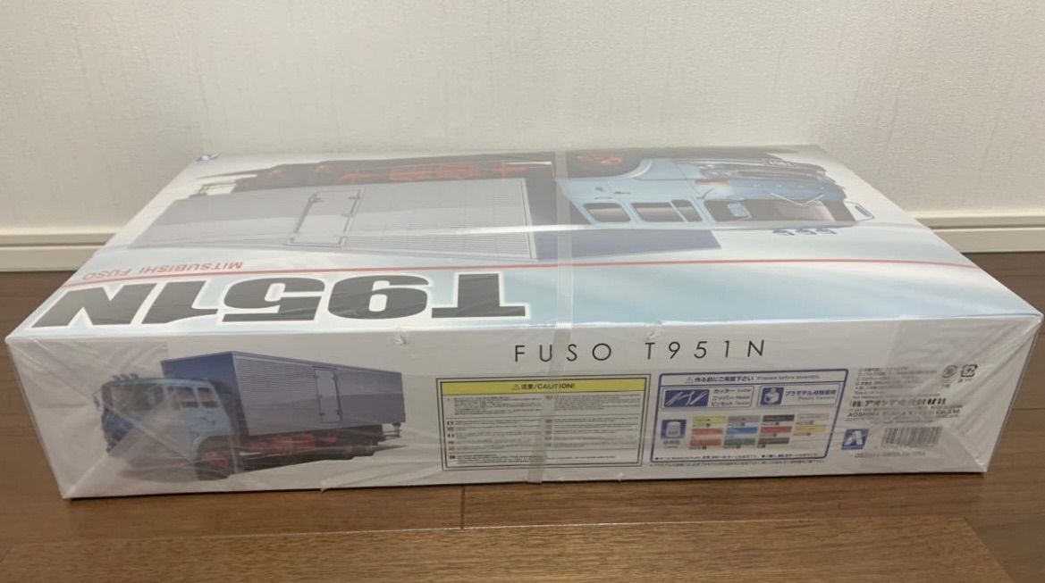 アオシマ HEAVY FREIGHT ふそう T951N アルミバン 1/32 Vol.1