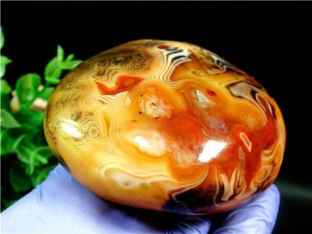 大型瑪瑙メノウ原石置物 アゲート開運 美しい石目 重さ8.2㎏木製台付★時代物★ 大型瑪瑙メノウ原石置物 アゲート開運 美しい石目 重さ8.2㎏木製