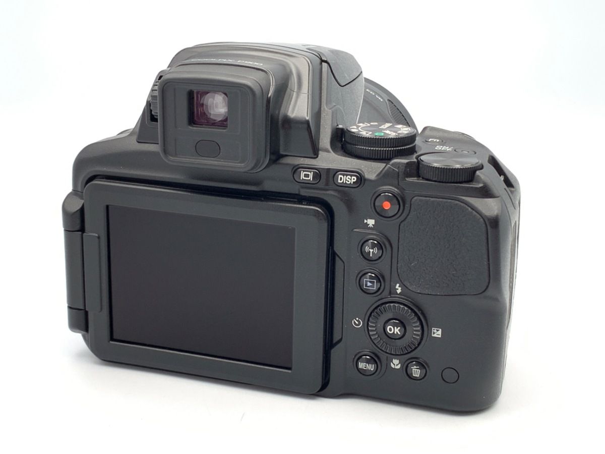 COOLPIX P900