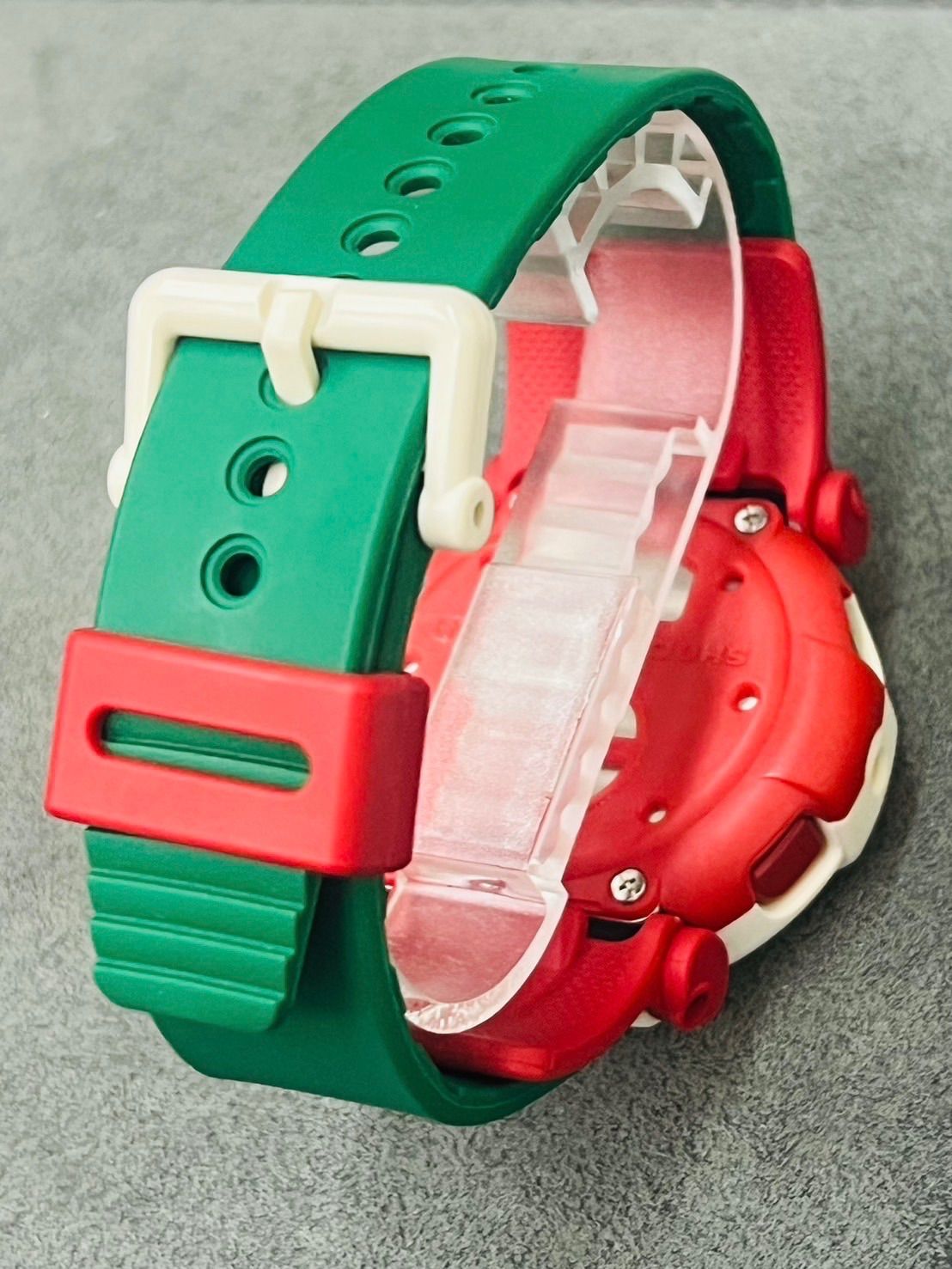 【美品】G-SHOCK ウィンターゴールドシリーズ G-001CB-7JF 楽天市場】カシオCASIOG-SHOCK G-001CB-7 ホワイト×グリーン