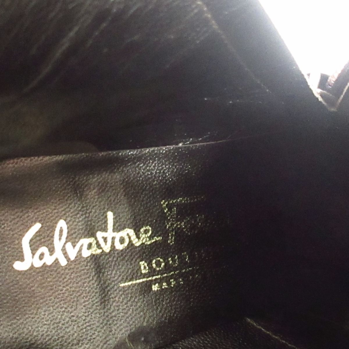 サルバトーレフェラガモ ショートブーツ