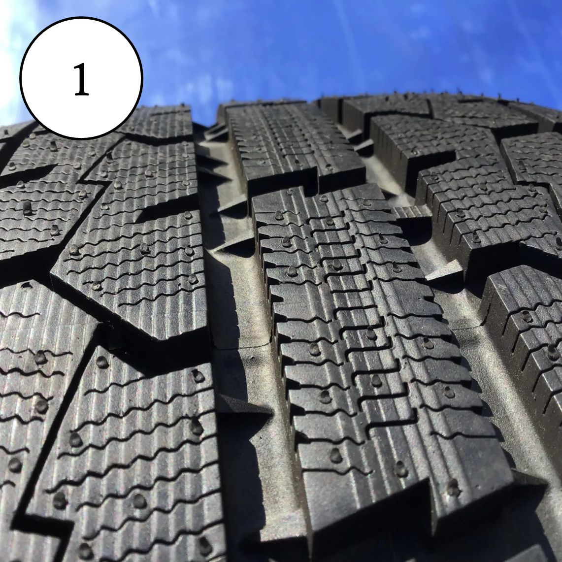  TOYO GIZ 18インチ スタッドレスタイヤ 225 45 R 18 4本 18インチ スタッドレス