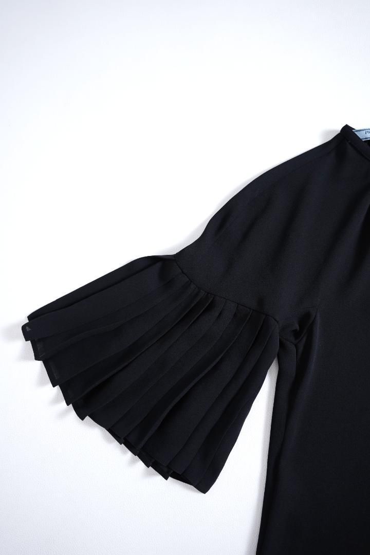 シアーブラウス