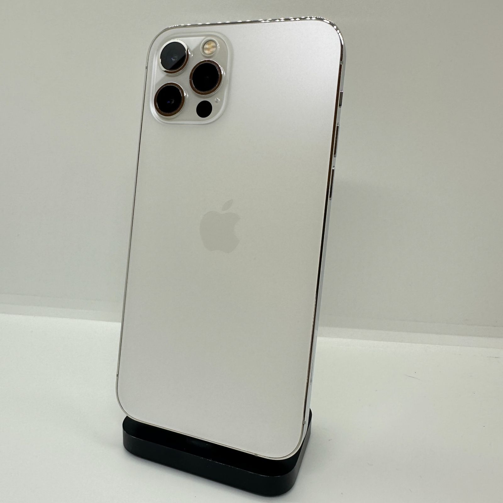 バッテリー新品】iPhone12Pro 512GB シルバー【SIMロック解除済み 