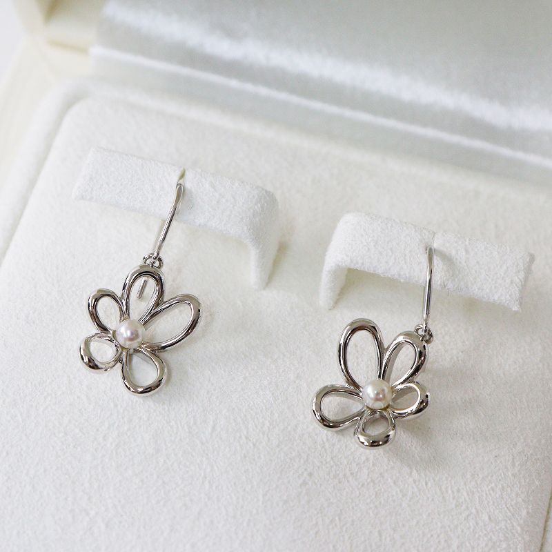 フォーティーファイブアール 45R × ミキモト MIKIMOTOフラワーモチーフ パール ピアス ｜シルバー 2400014632262