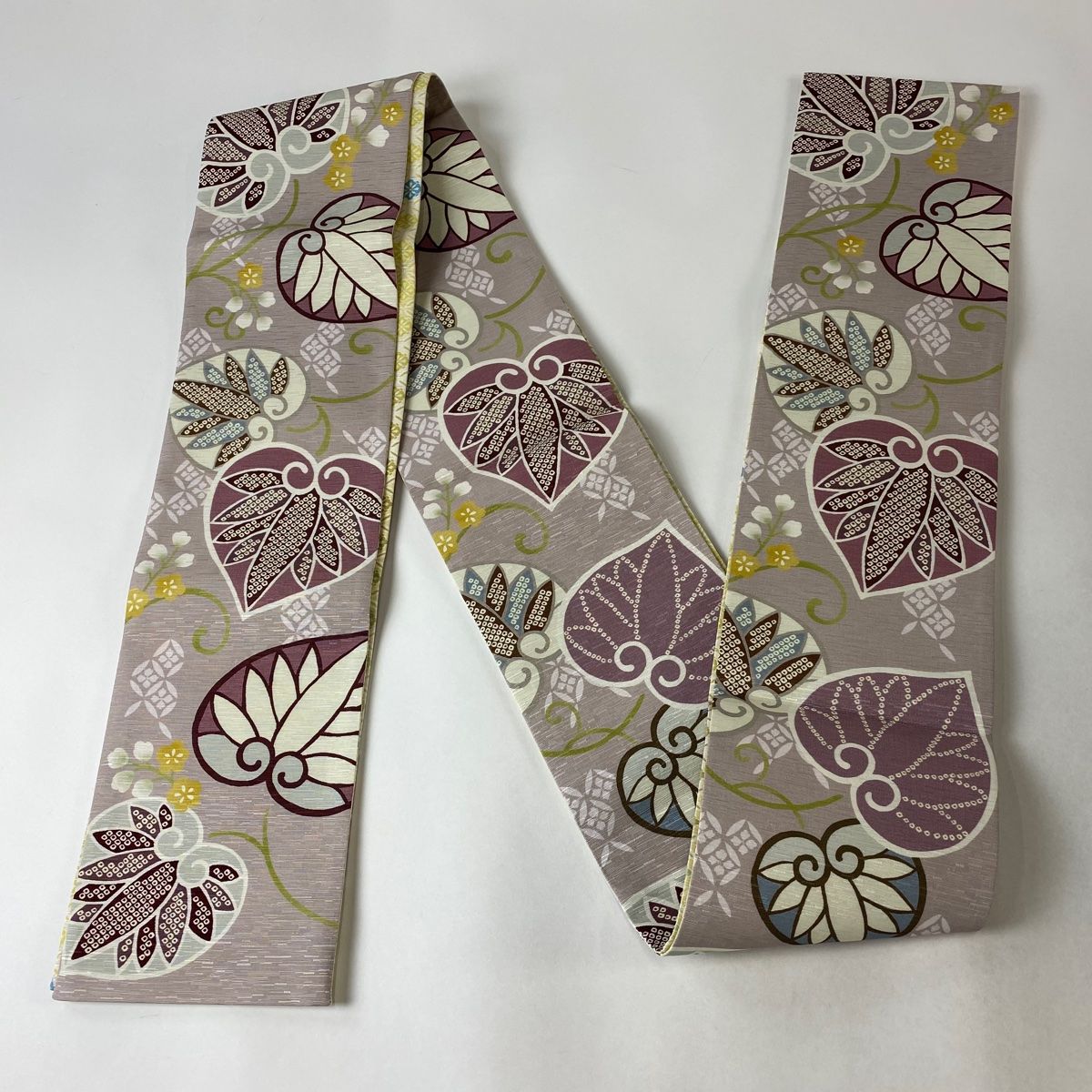 刺繍 銀通し 袋帯 軽い生地感 銀駒 金彩 銀彩 新品未使用品 お太鼓柄 袋帯 名品 鳥 草花 刺繍 金糸 灰緑 六通 正絹 中古 競ナビ】袋帯 美