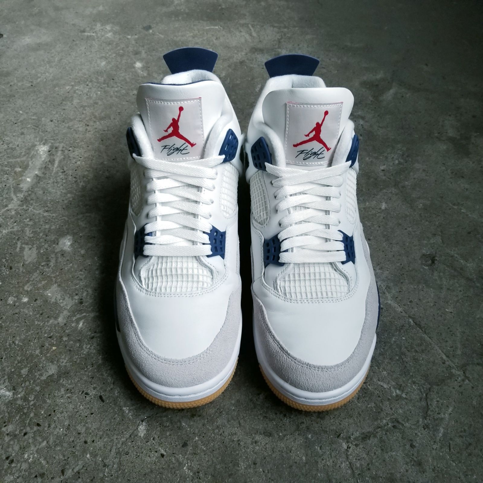 NIKE SB AIR JORDAN 4 RETRO SP 