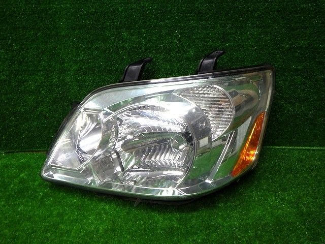 美品トヨタ純正 AZR60⁄65 ノア 後期 HIDヘッドライト右 トヨタ 60系