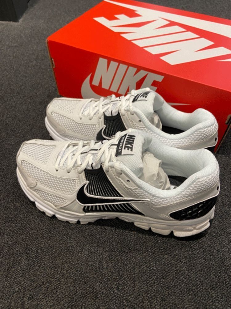 Nike Air Zoom Vomero 5快適ファッション滑りに強い摩耗に強い低幇カジュアルランニング靴男性型白色fb9149-101