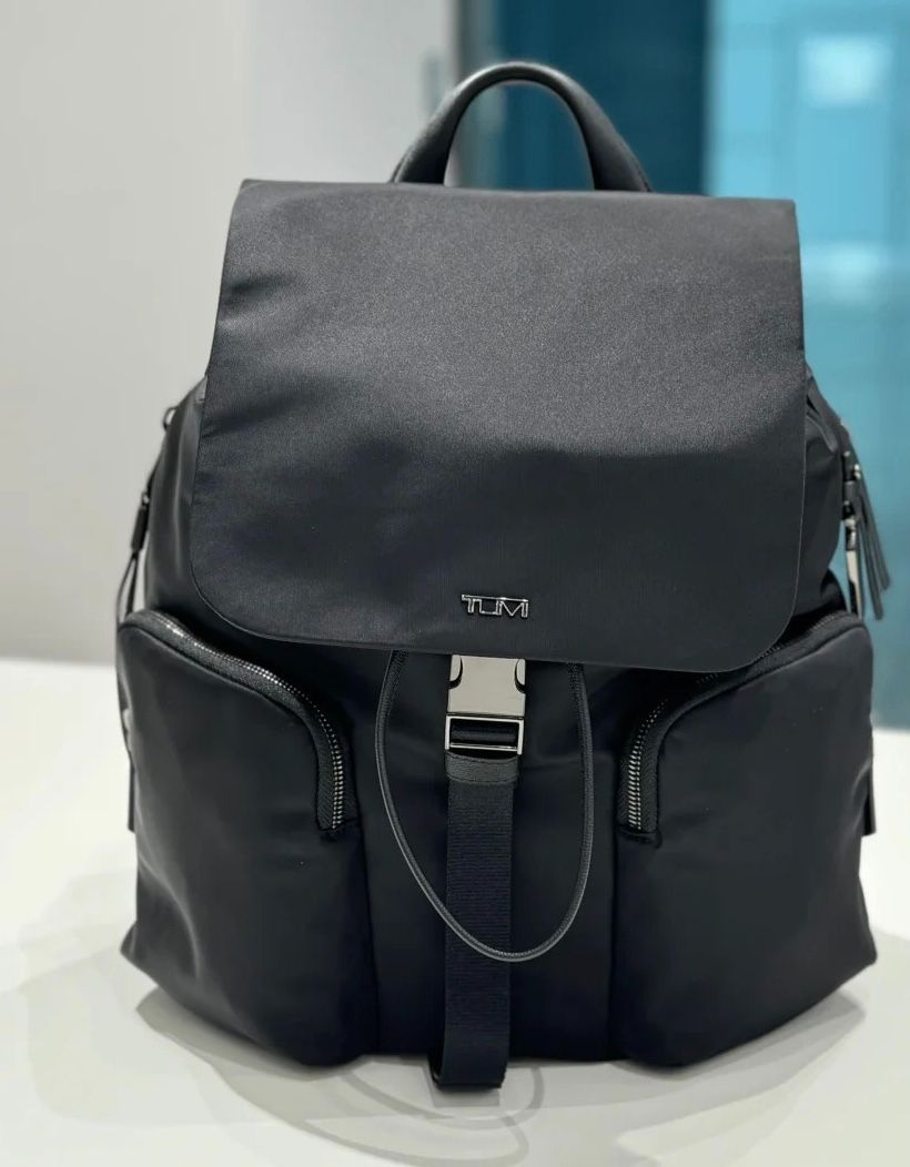 TUMI トゥミ Voyageur リーヴァス バックパックブラック